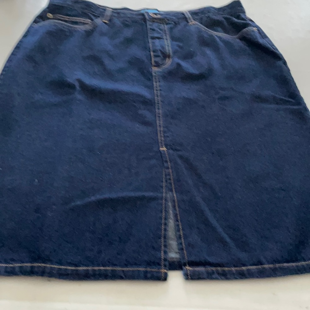 Nwot Jean skirt, size 14.
